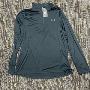 Under Armour pull over NWT